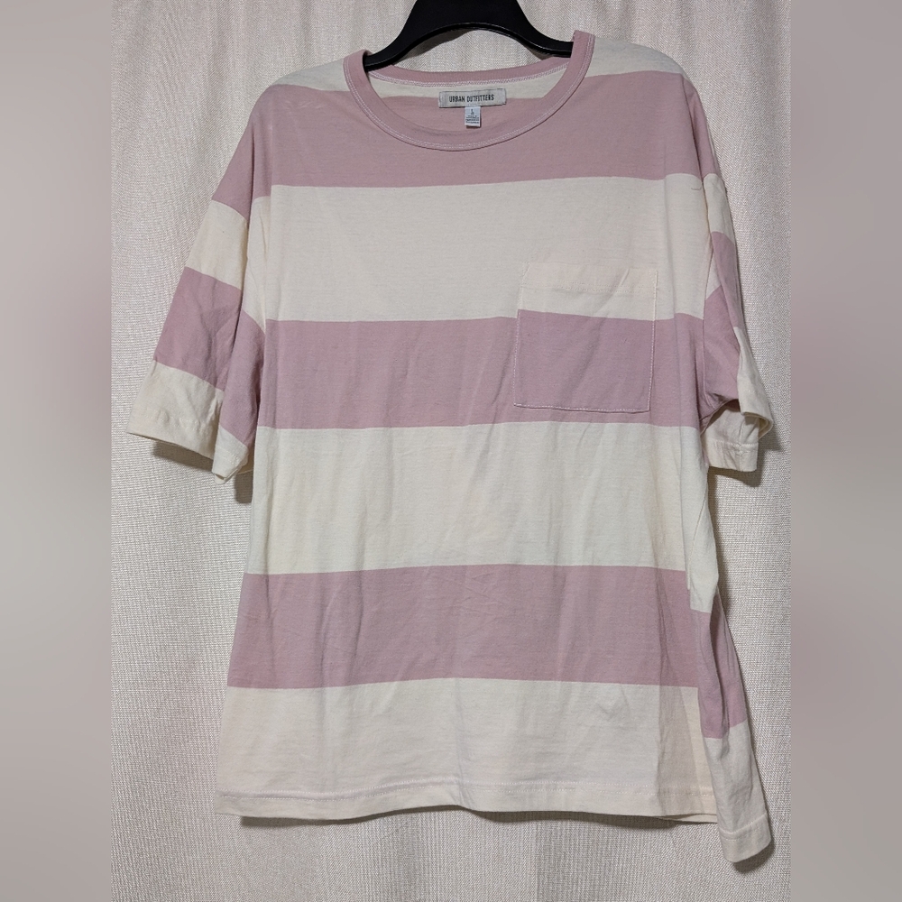 ☘️Urban Outfitters Oversized 100% Cotton Pink Striped Short Sleeve T-Shirt Large